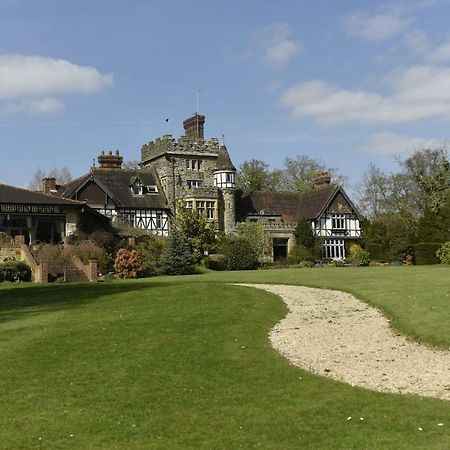 The Ravenswood Hotel East Grinstead Exterior foto