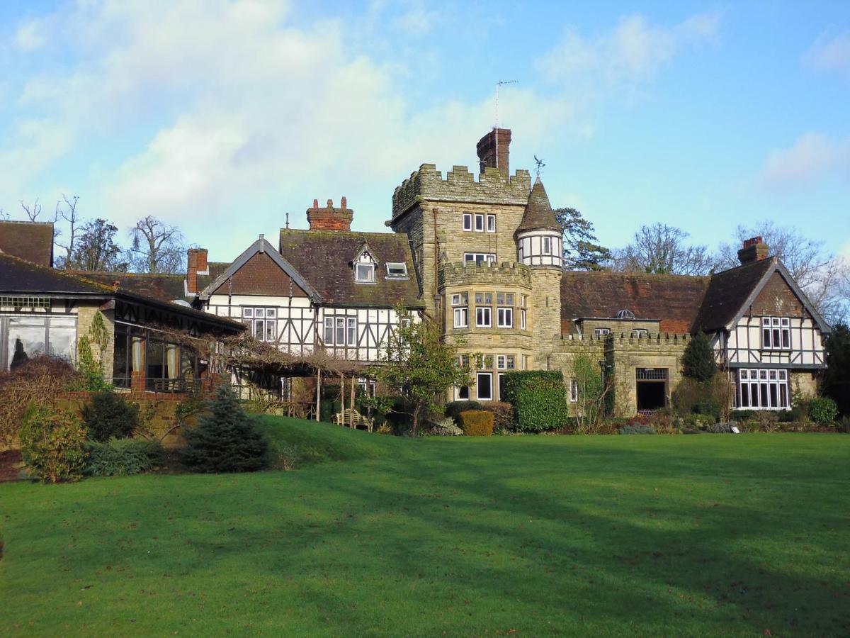 The Ravenswood Hotel East Grinstead Exterior foto