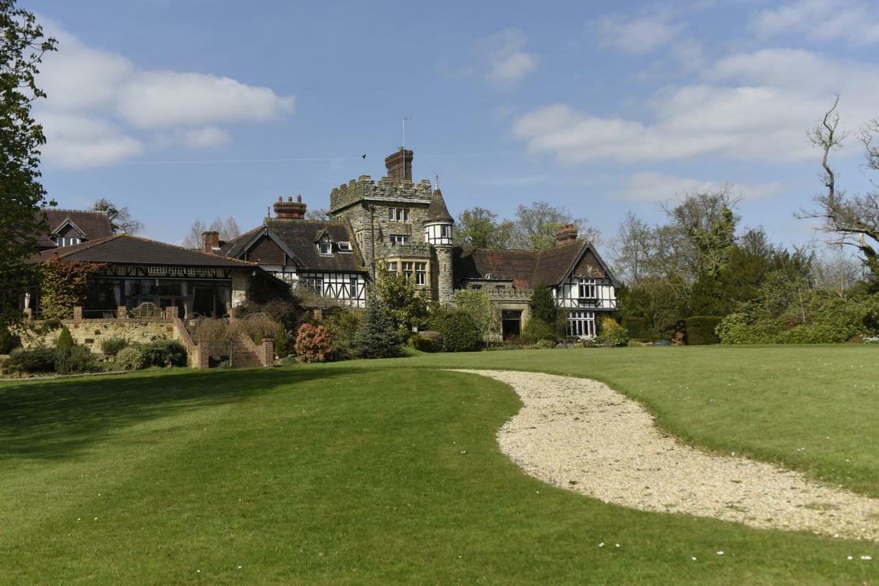 The Ravenswood Hotel East Grinstead Exterior foto